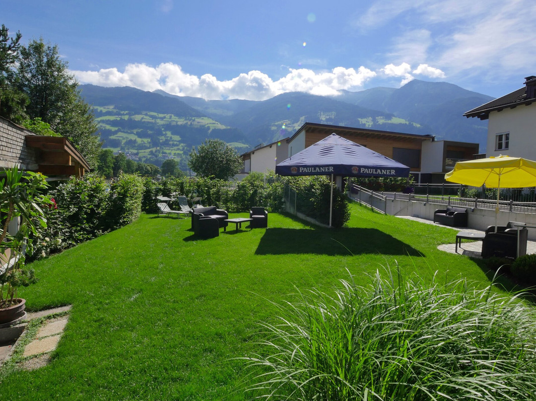 Central Hotel & Apart主图