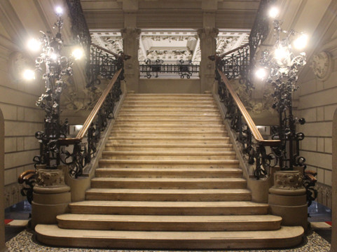 卡斯提里奥尼宫-米兰必去景点