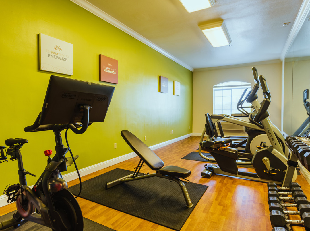 Holiday Inn Express & Suites Davis - University Area by IHG主图