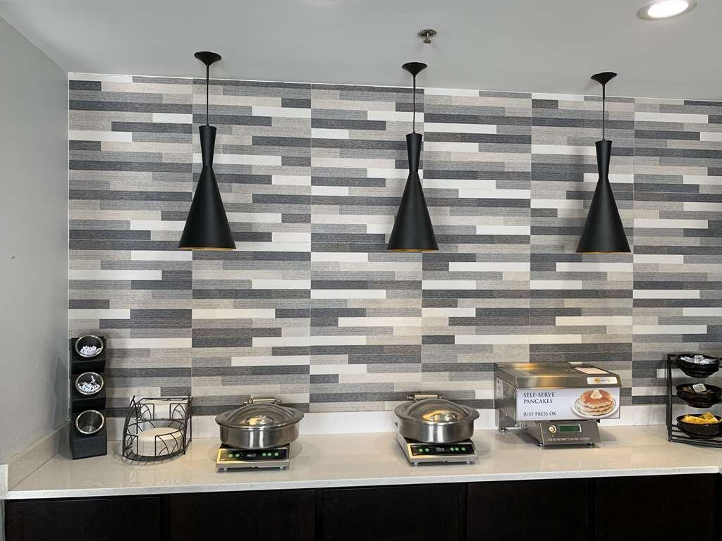 Best Western Plus Olive Branch Hotel & Suites主图