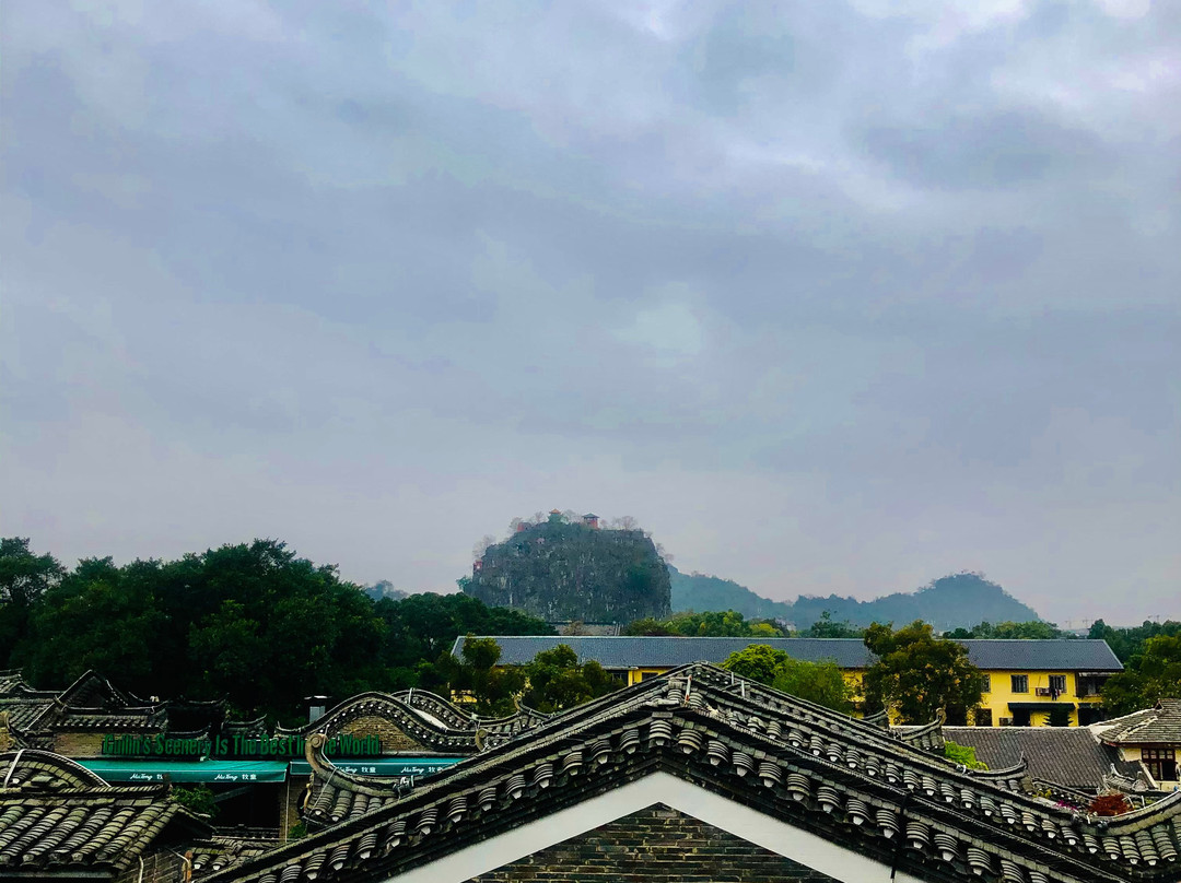 青三舍东西巷客栈主图