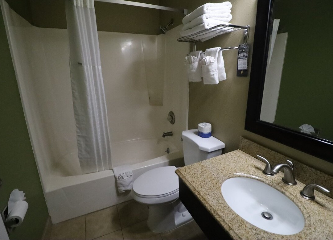 Super 8 by Wyndham Montrose主图