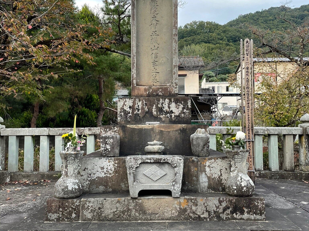 Grave of Takeda Shingen景点图片