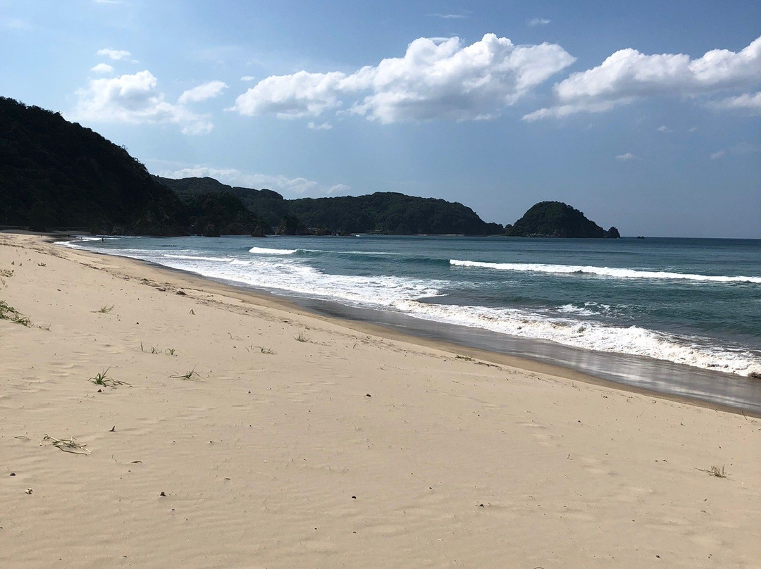 Higashihama Beach景点图片