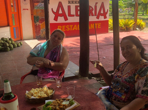 Lugar Comum Beach-Nova Vicosa必去景点