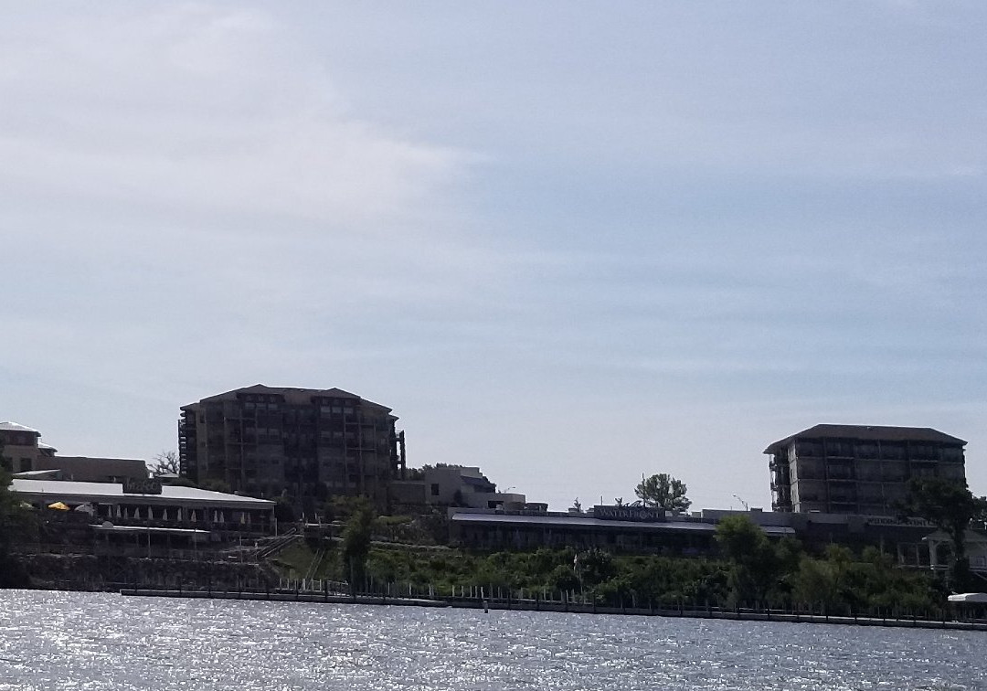 Boat Okoboji Rentals-阿诺德公园必去景点