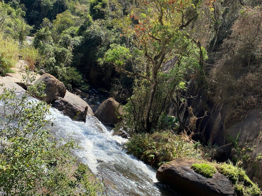 Cachoeira dos Henriques-Paraisopolis必去景点