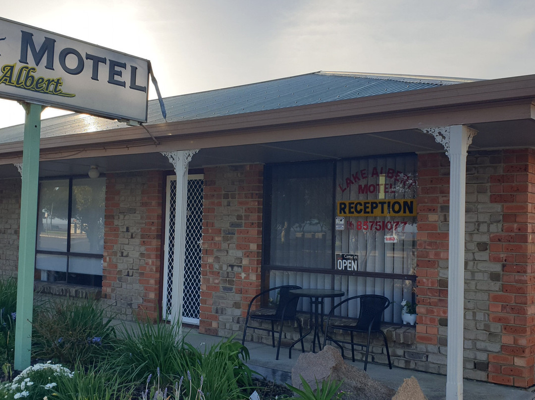 Lake Albert Motel主图