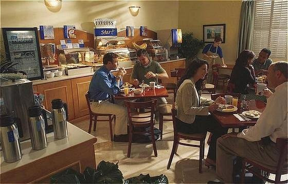 Holiday Inn Express & Suites Bakersfield Central by IHG主图