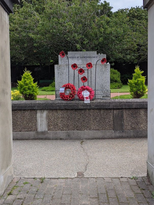 Ardrossan Ww2 Garden Of Remembrance景点图片