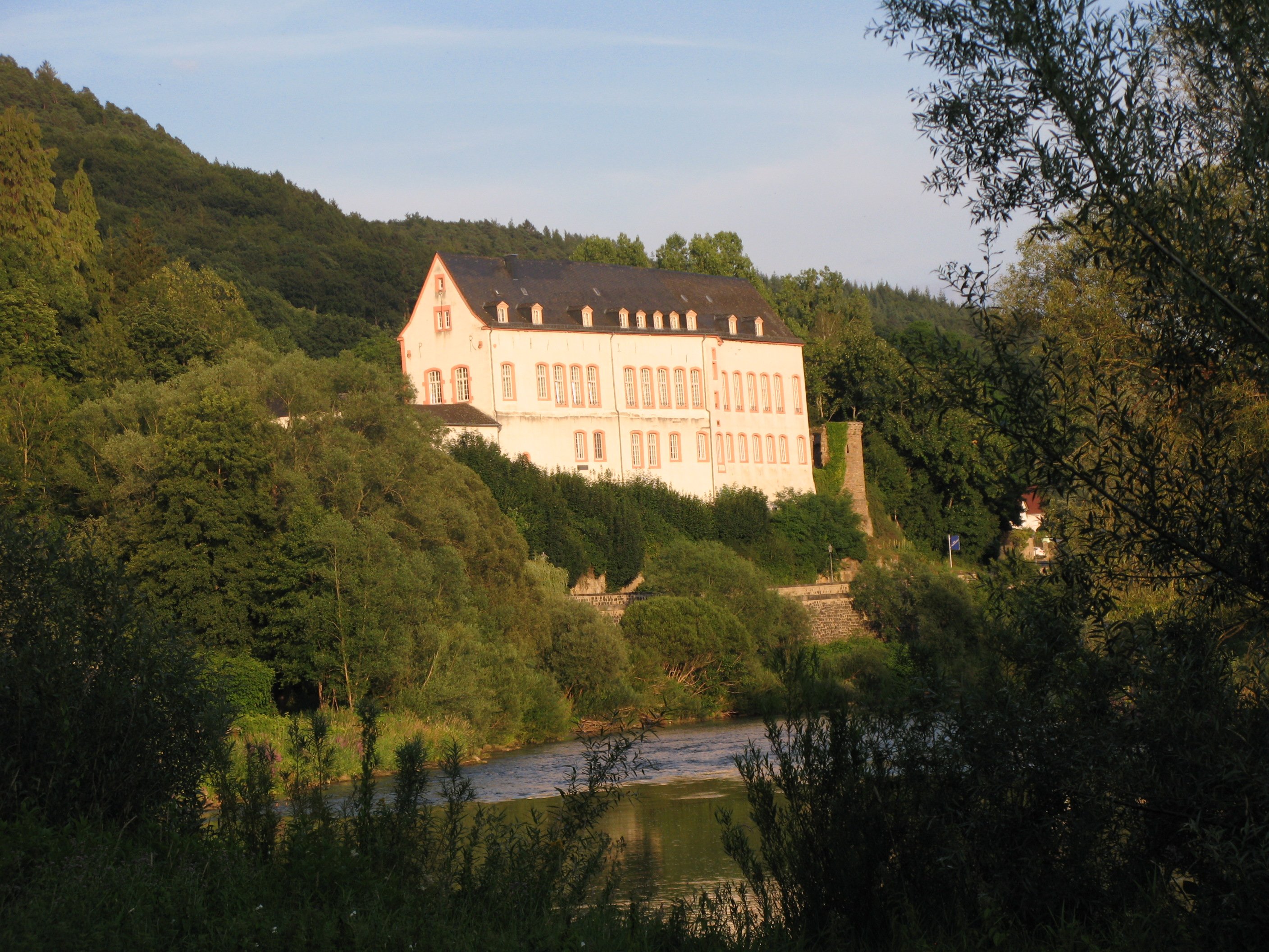 Prisma Hotel Burg Bollendorf-浴室