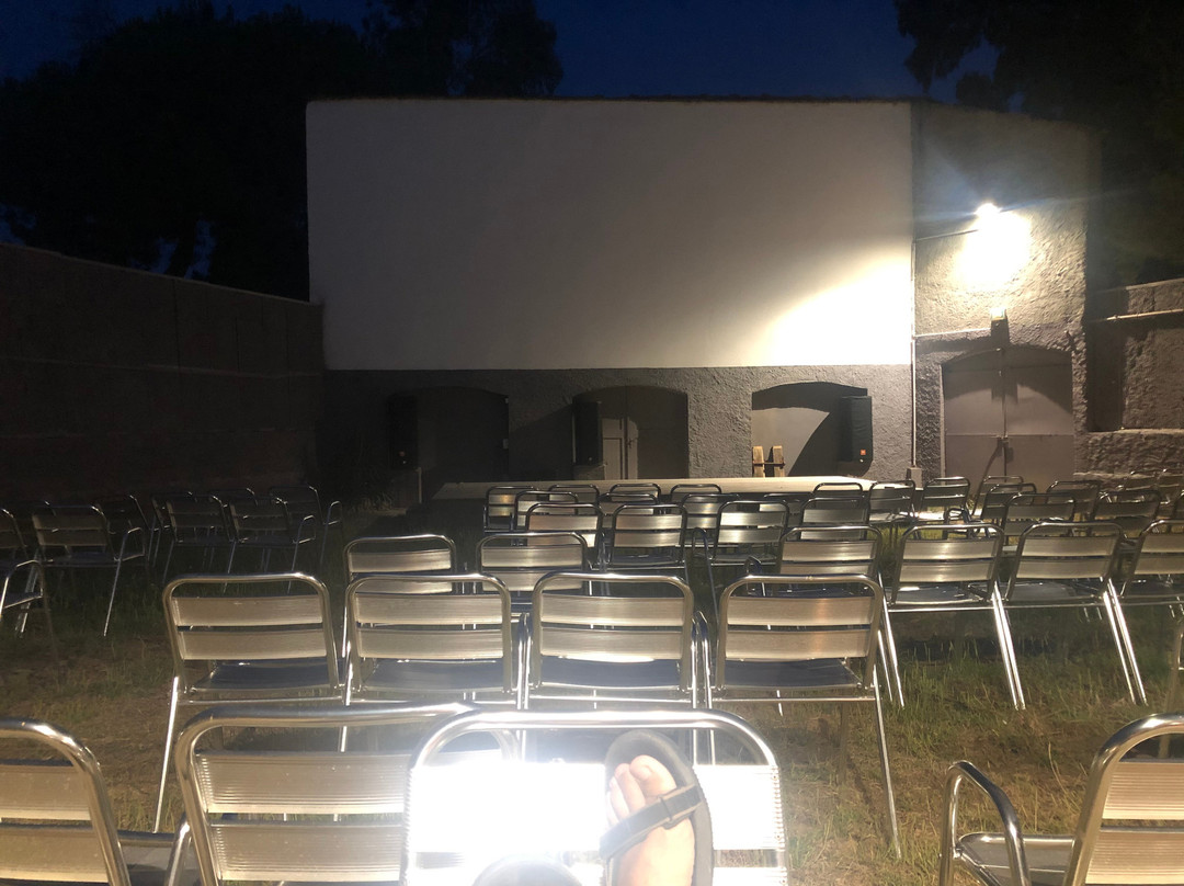 Cinéma Plein Air Simplexe-Saint Florent必去景点
