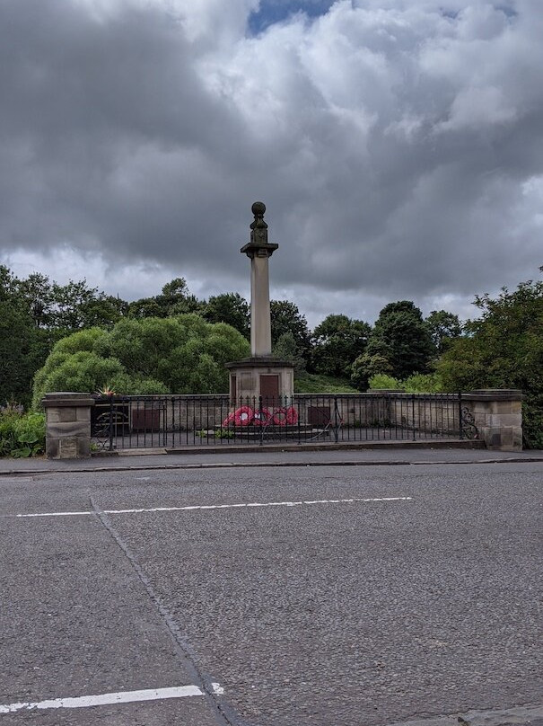 War Memorial Crookedholm and Hurlford景点图片