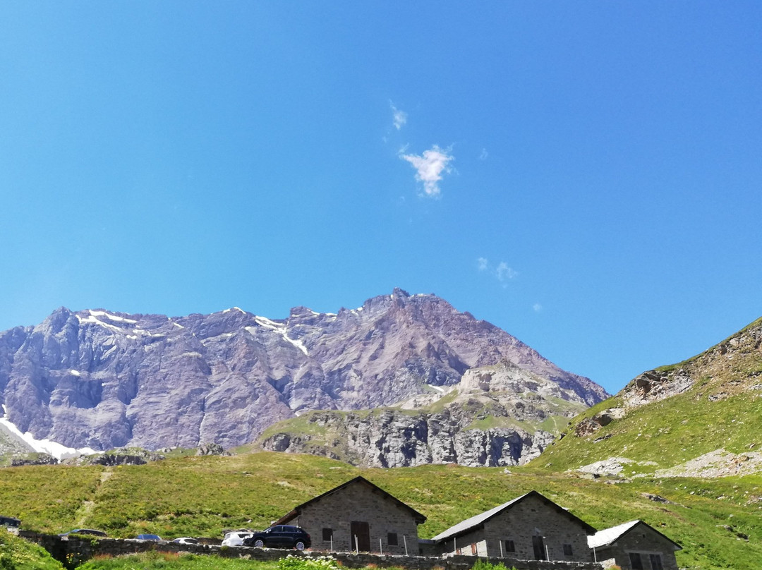 Lago Serru景点图片