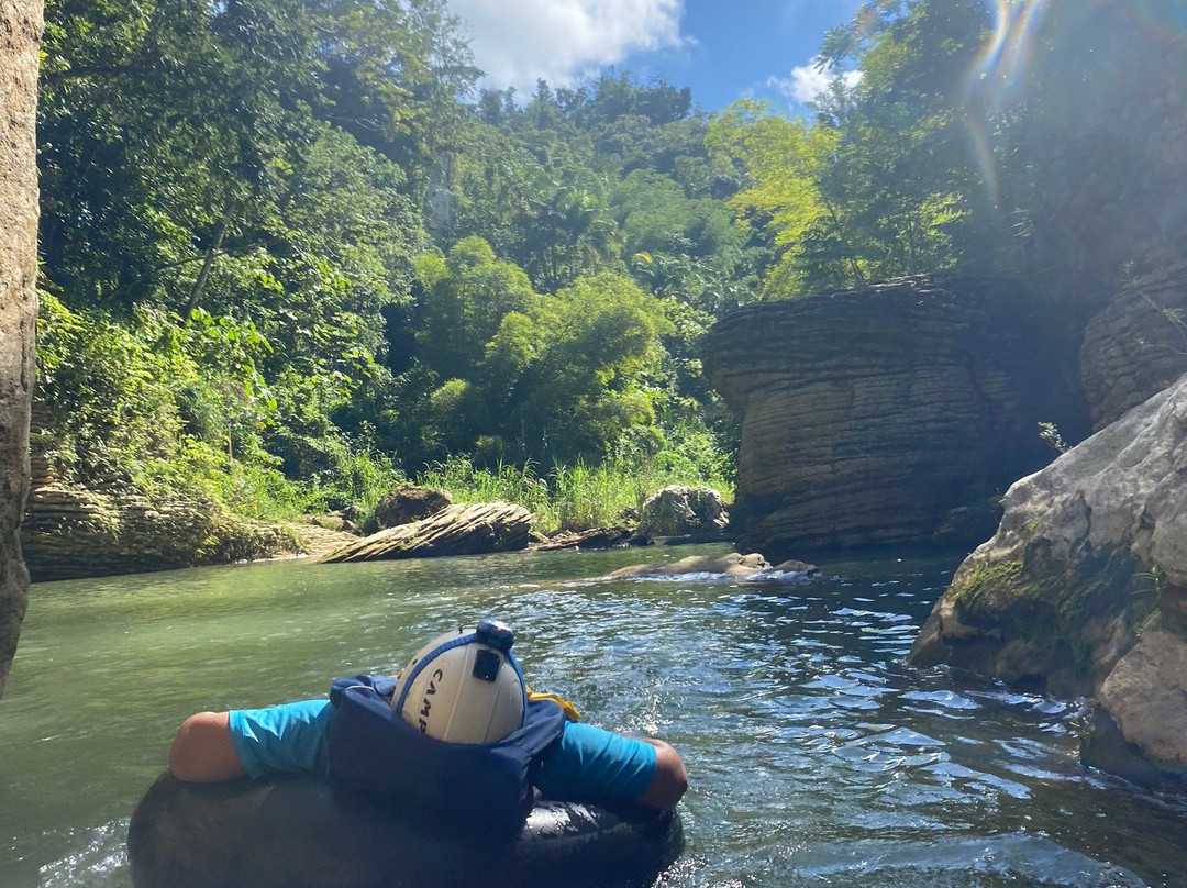 Tanama Cave Tubing Day Tours景点图片