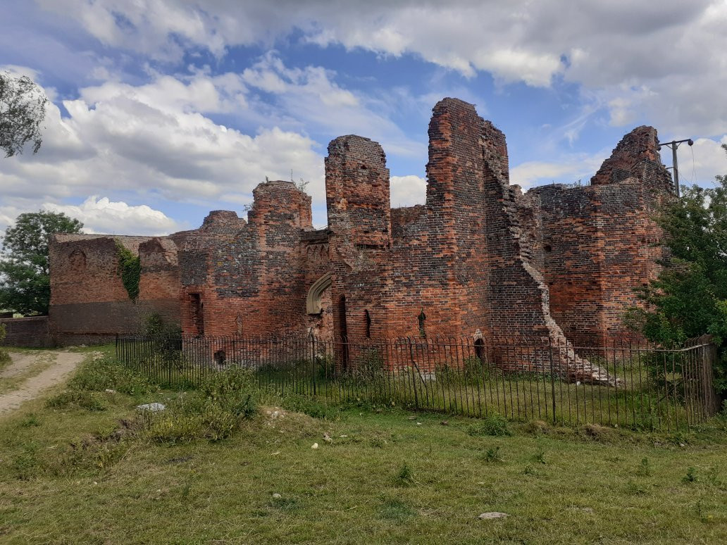 Someries Castle景点图片