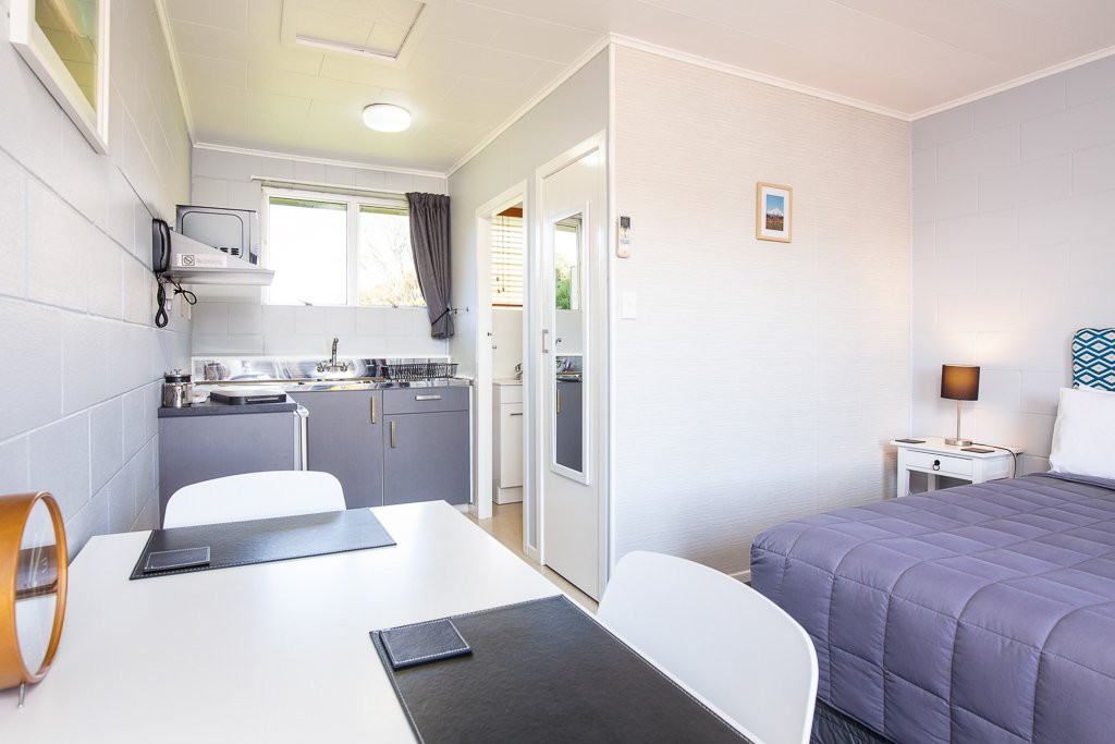 Amble In Motel主图