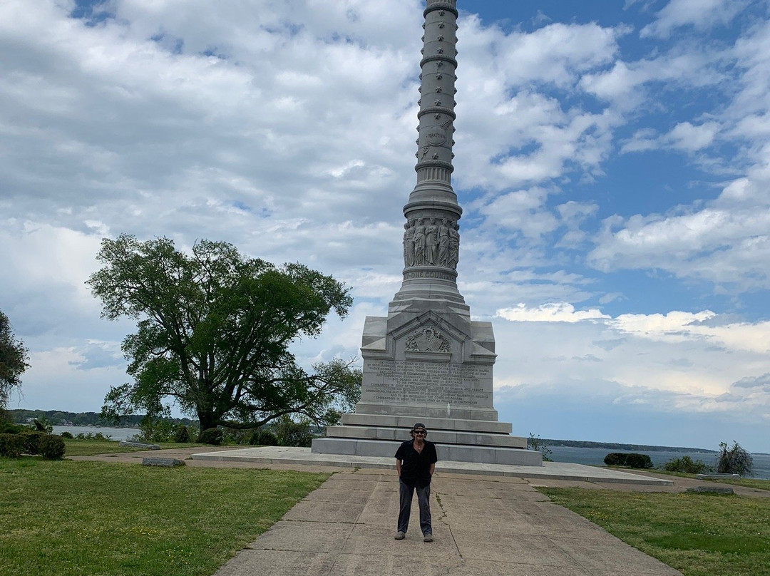 Yorktown Victory Monument景点图片