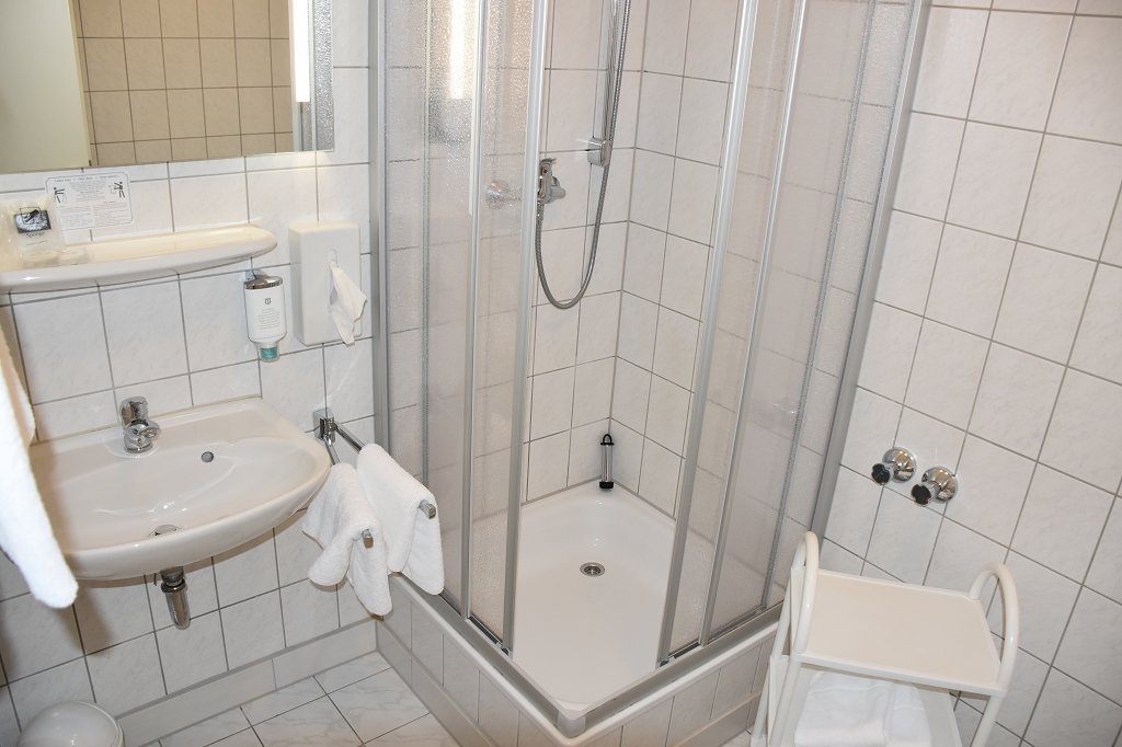 Hotel Stadt Zwonitz-浴室