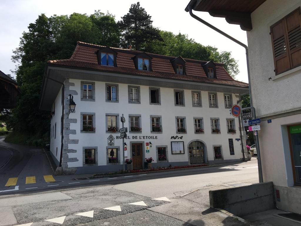 Romantik Hotel l'Etoile主图