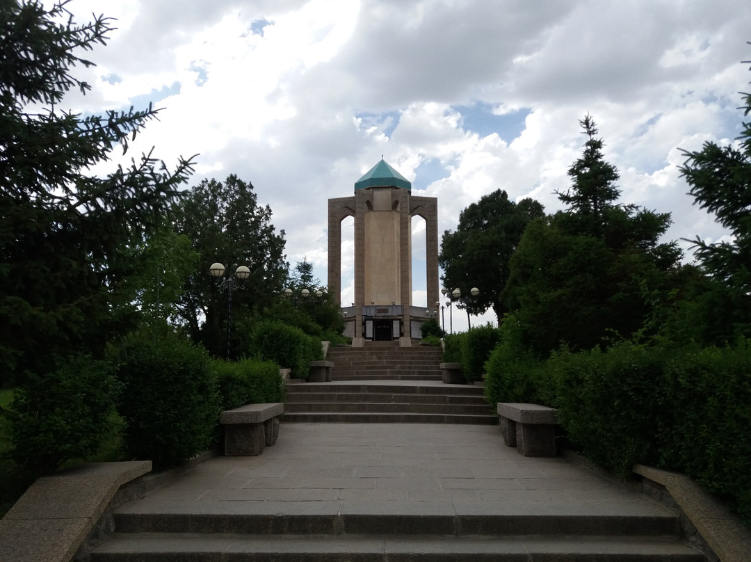 Tomb of Baba Taher-Hamadan必去景点
