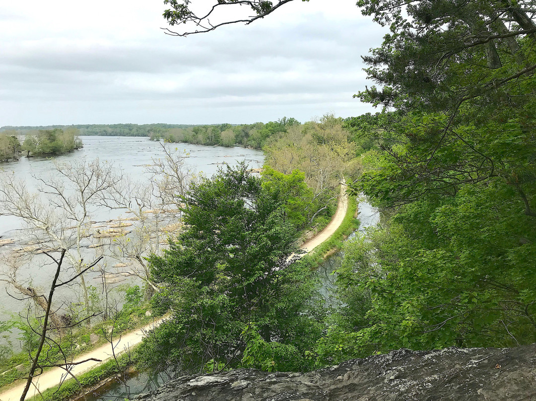 Blockhouse Point Conservation Park & Trails景点图片