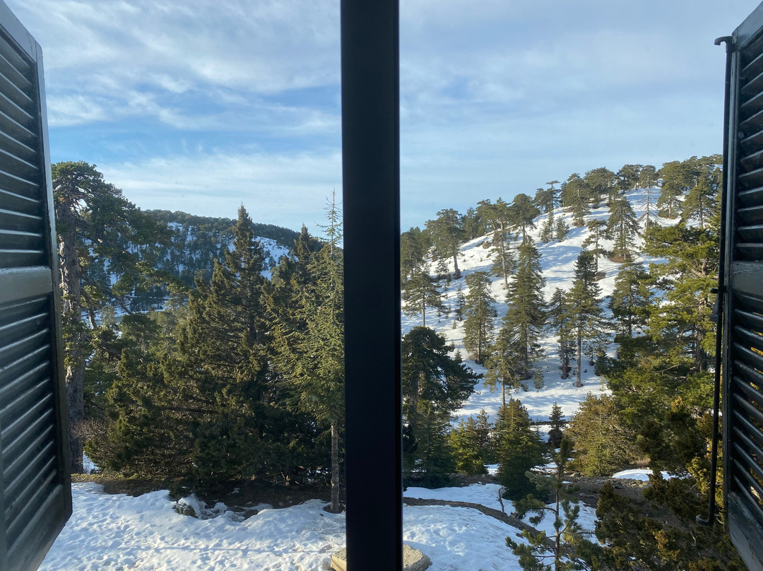 特鲁多斯居比利酒店主图