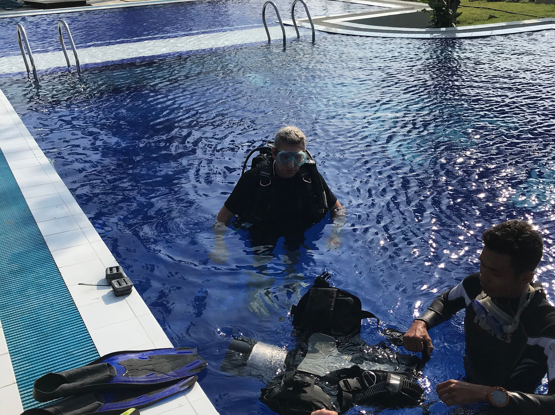 Myanmar SubSea Divers-内维桑必去景点