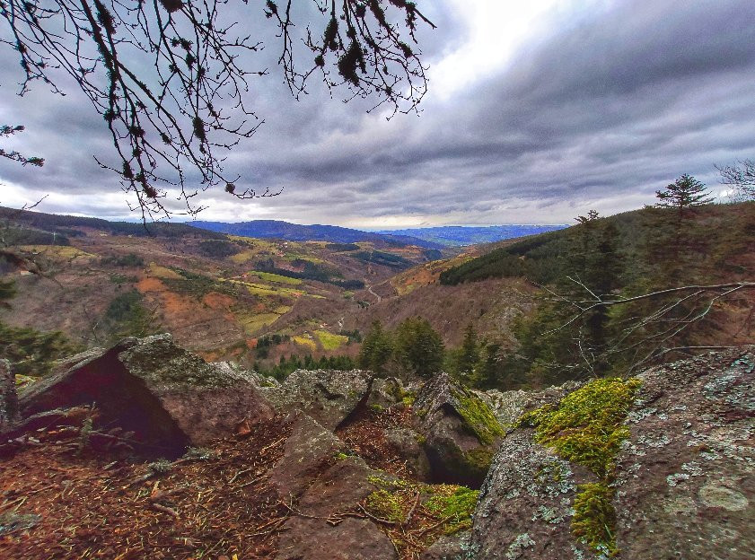 Saut du Gier-La Valla-en-Gier必去景点