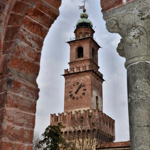 Piazza Ducale景点图片