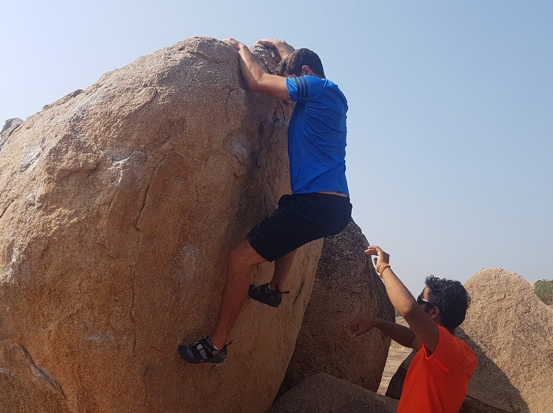 Tom and Jerry Climbing Shop-亨比必去景点