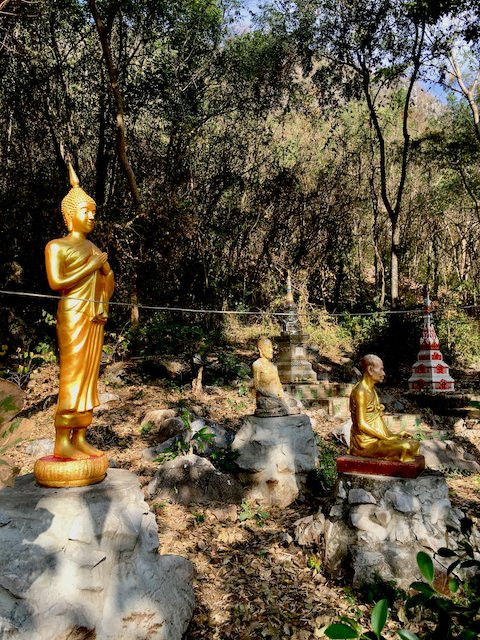 Wat Tham Phetpiman景点图片