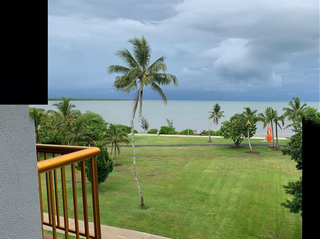 珊瑚塔假日酒店主图