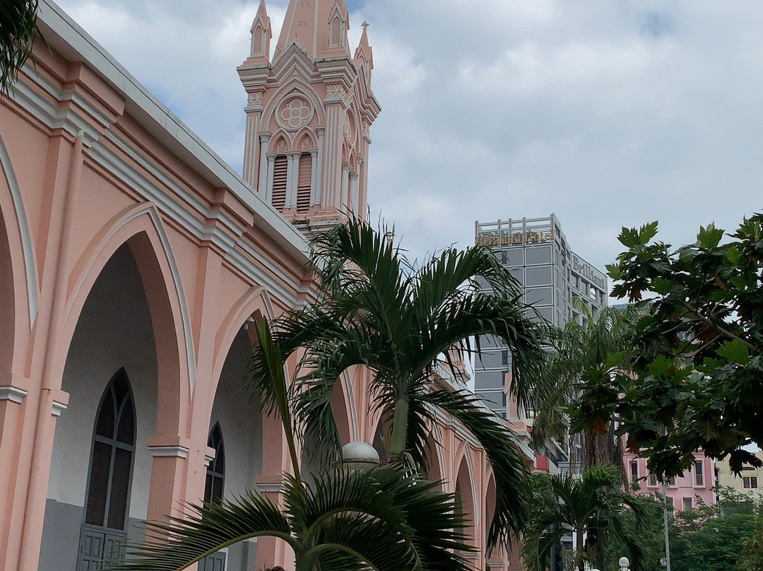 Nha Tho Giao Xu An Hai-岘港必去景点