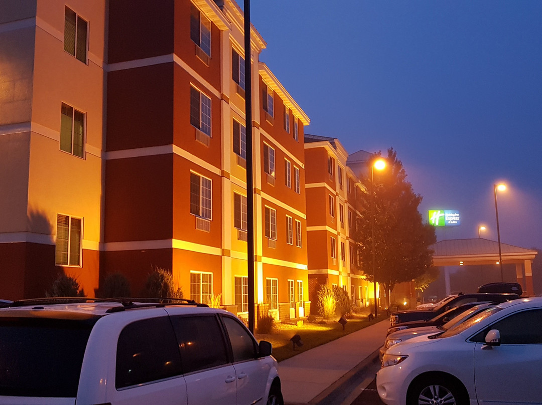 Holiday Inn Express & Suites St. Cloud by IHG主图