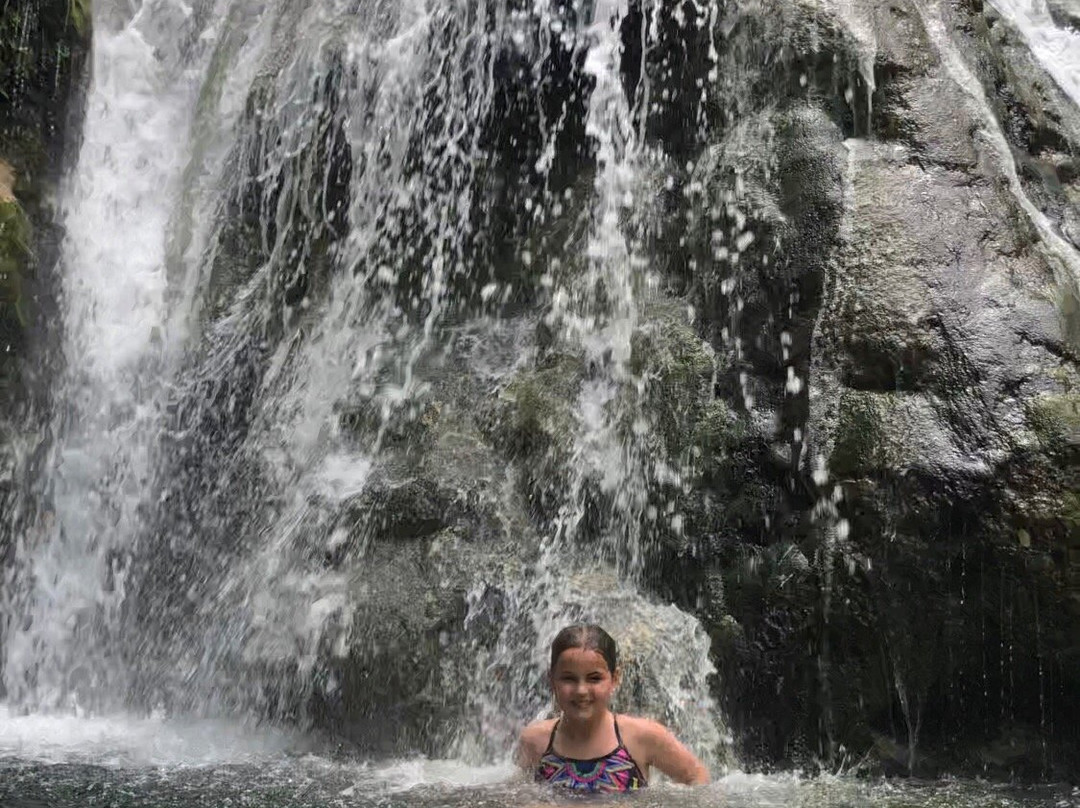 Cascades Waterfalls-Mele Maat必去景点