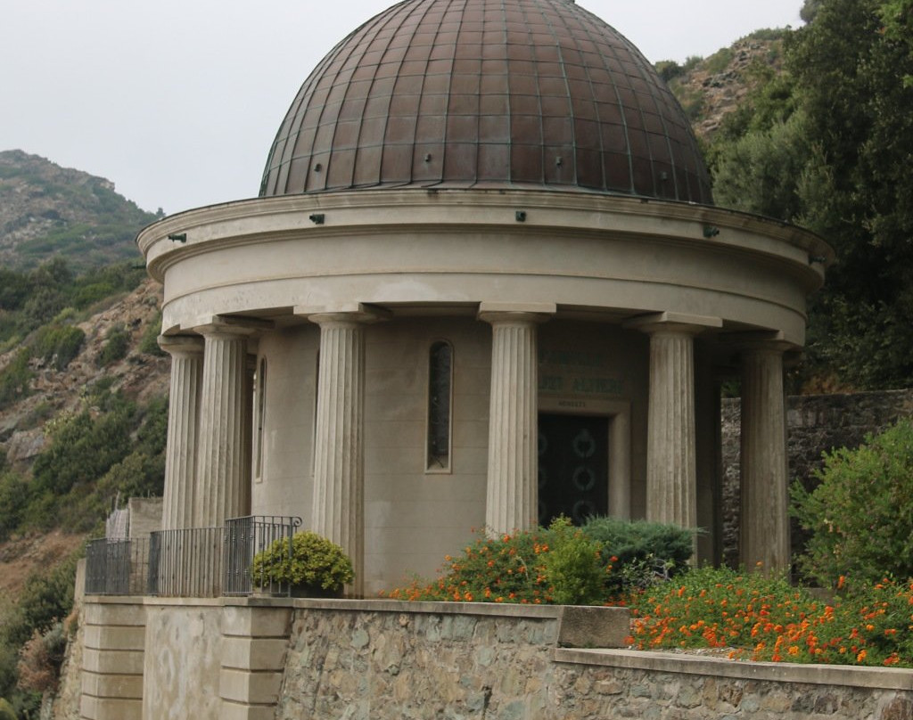 Tomb famille monumentale Calizi-Altieri景点图片