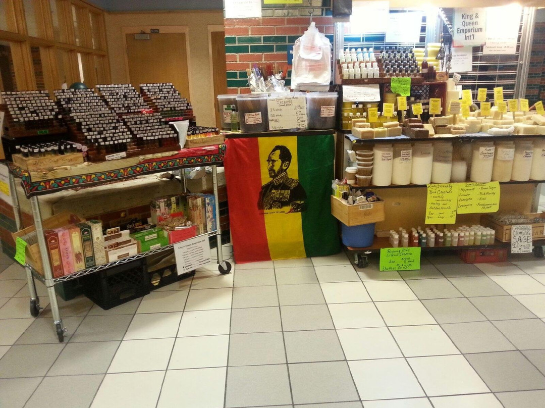 king and queen emporium intl.