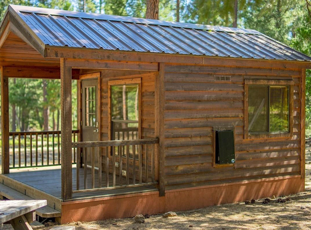 McArthur-Burney Falls State Park Cabins, Store, & Marina景点图片