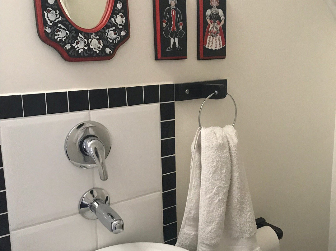 Beside Still Waters主图