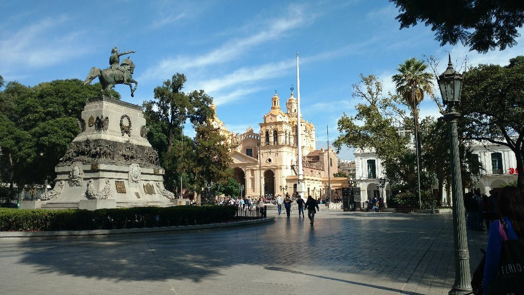 Plaza San Martin景点图片