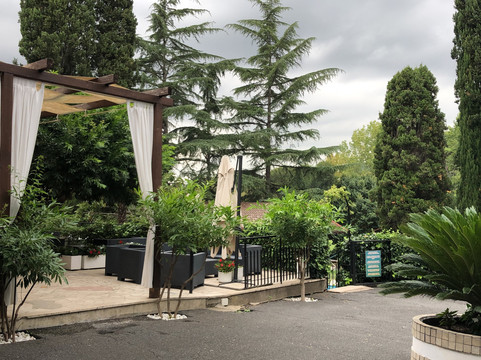 博蒙瑞汽车旅馆主图