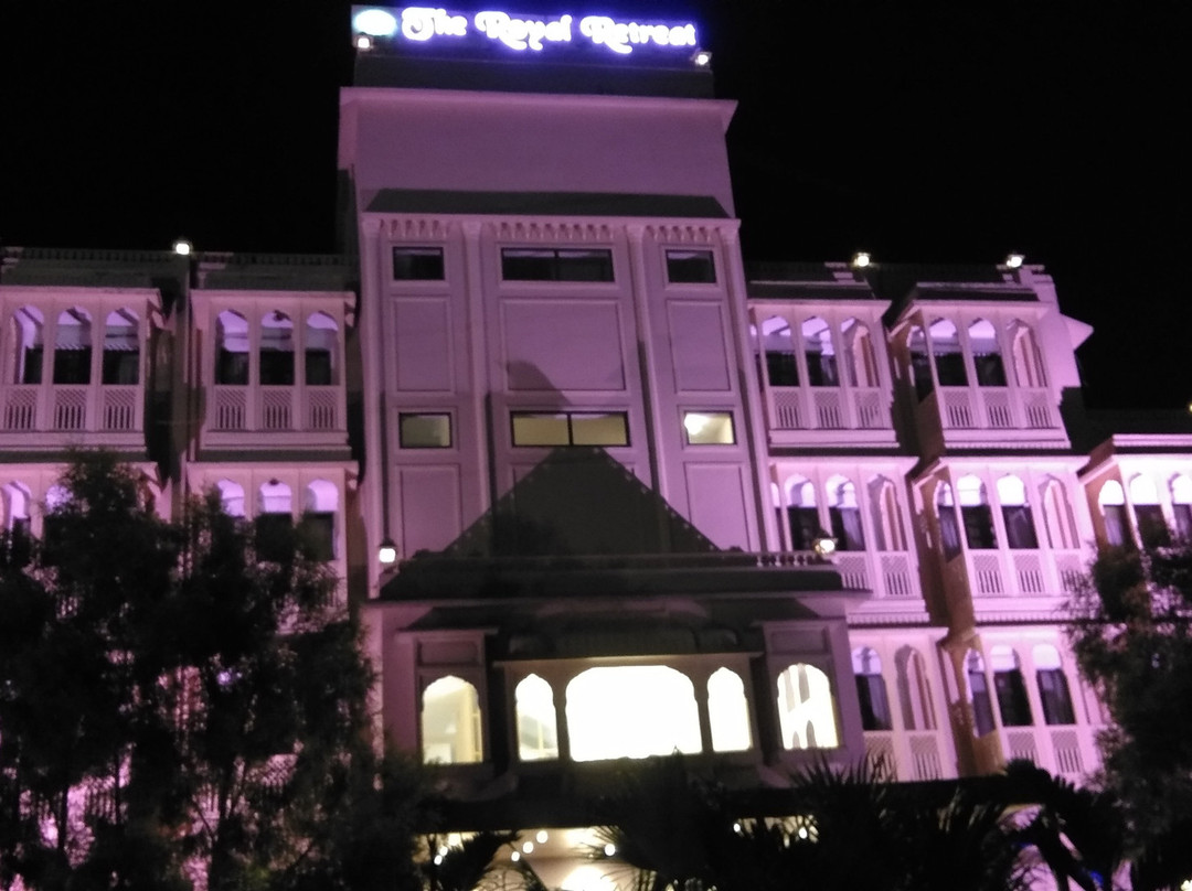 The Royal Retreat主图