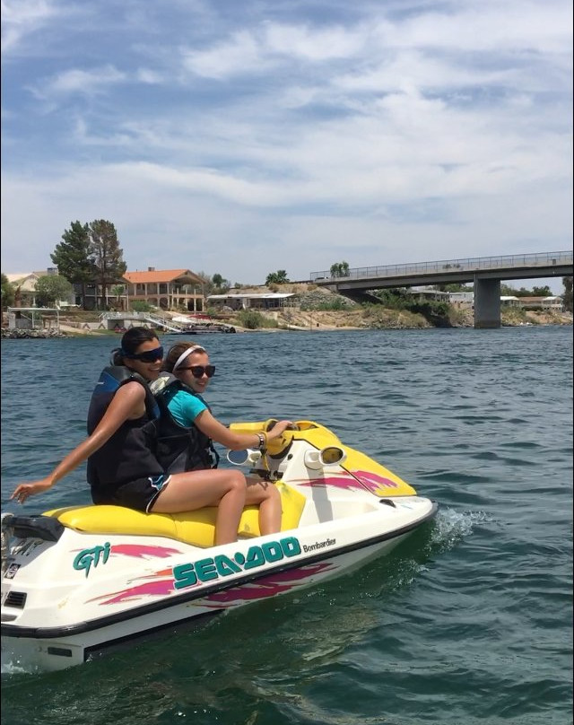 Dave’s Jet Ski Rentals-Bullhead City必去景点