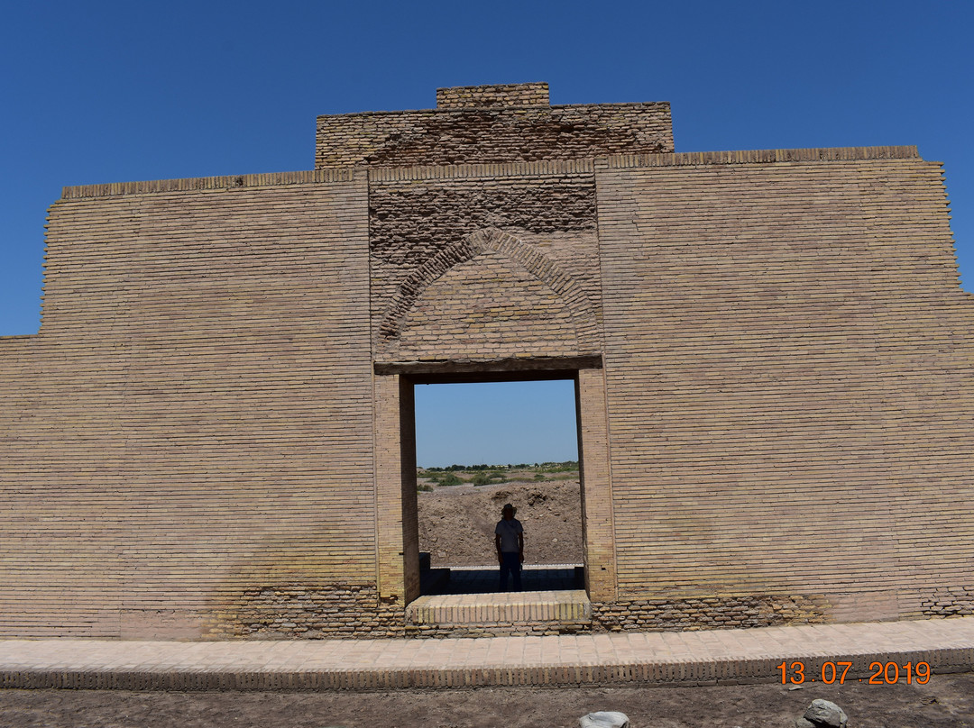 Gate of the Caravanserai-昆亚乌尔根奇必去景点
