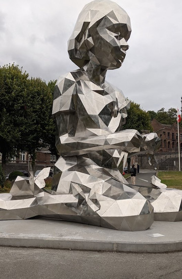 Lucie Et Les Papillons