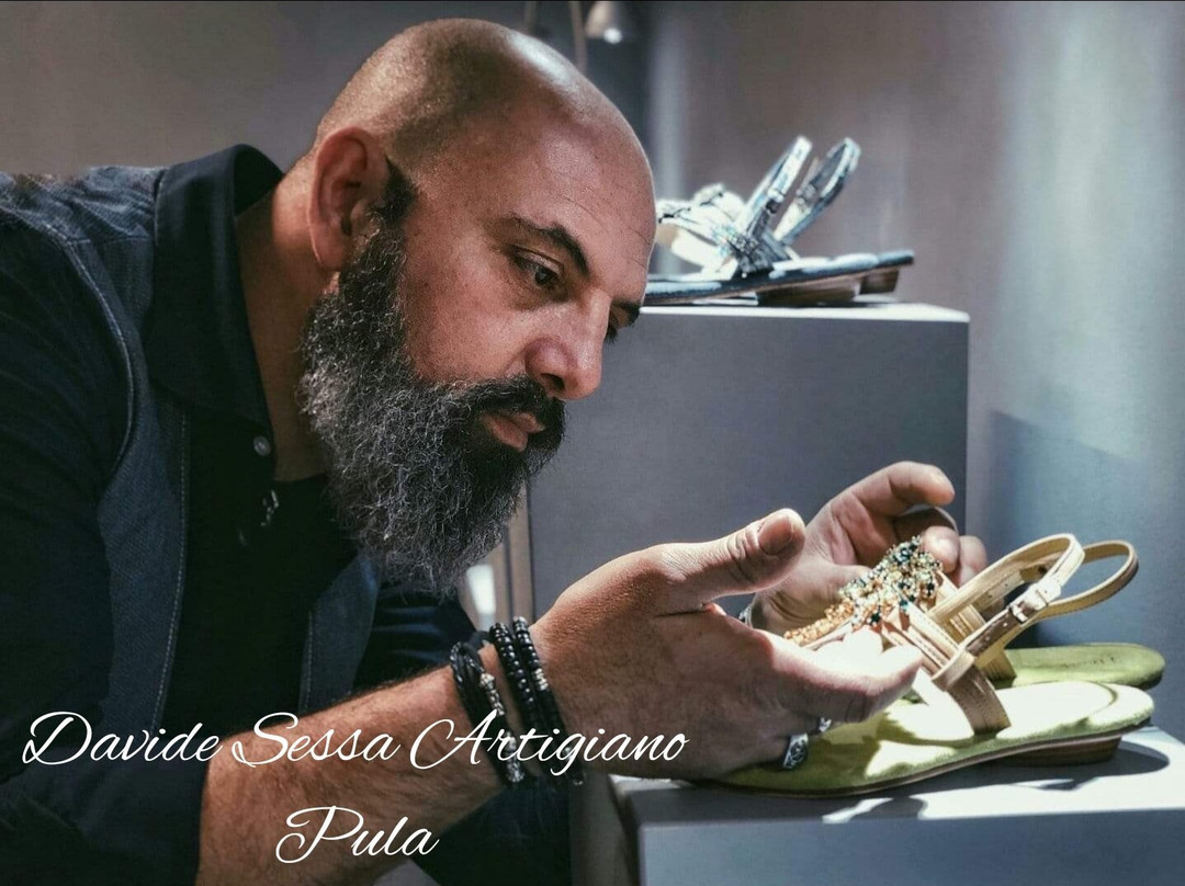 Villa San Pietro旅游景点-Davide Sessa Artigiano Pellettiere