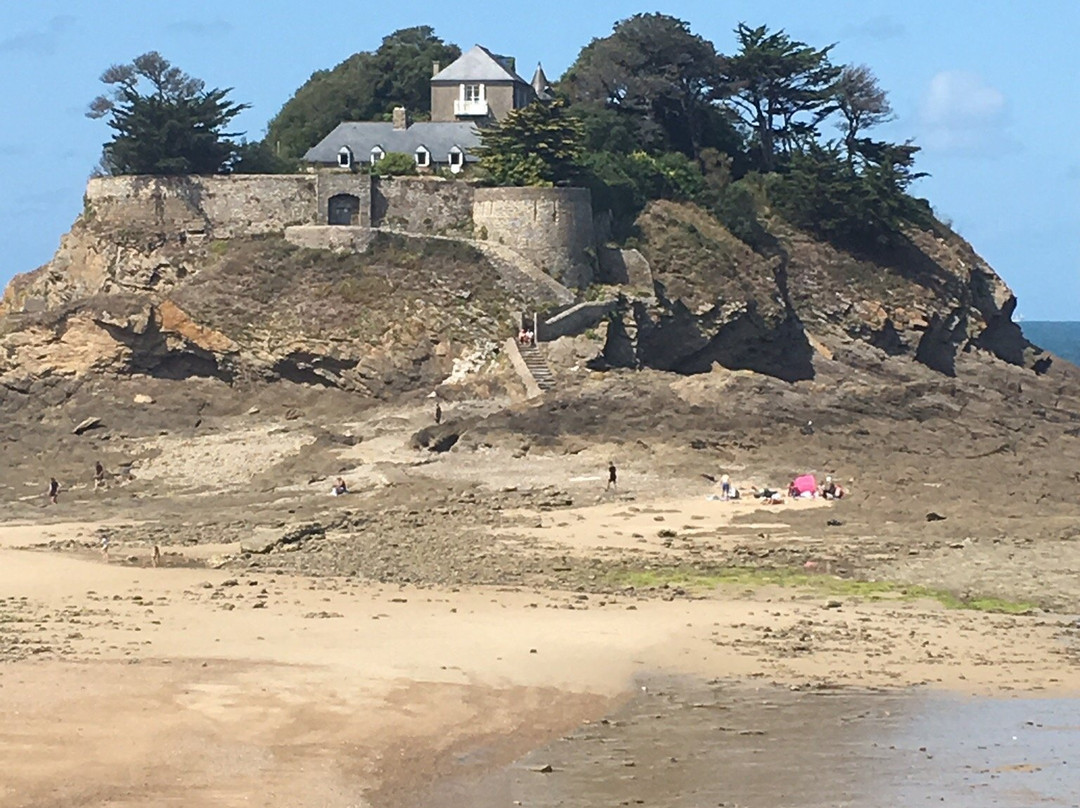Le Fort du Guesclin-Saint-Coulomb必去景点