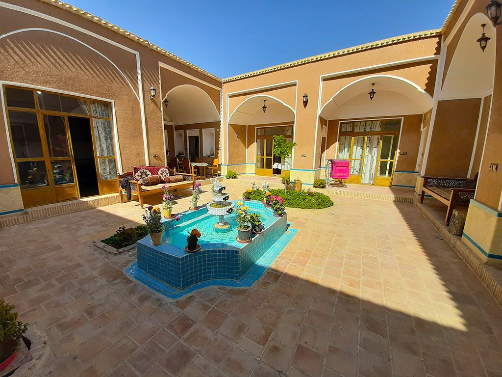Hafez Varzaneh Traditional GuestHouse