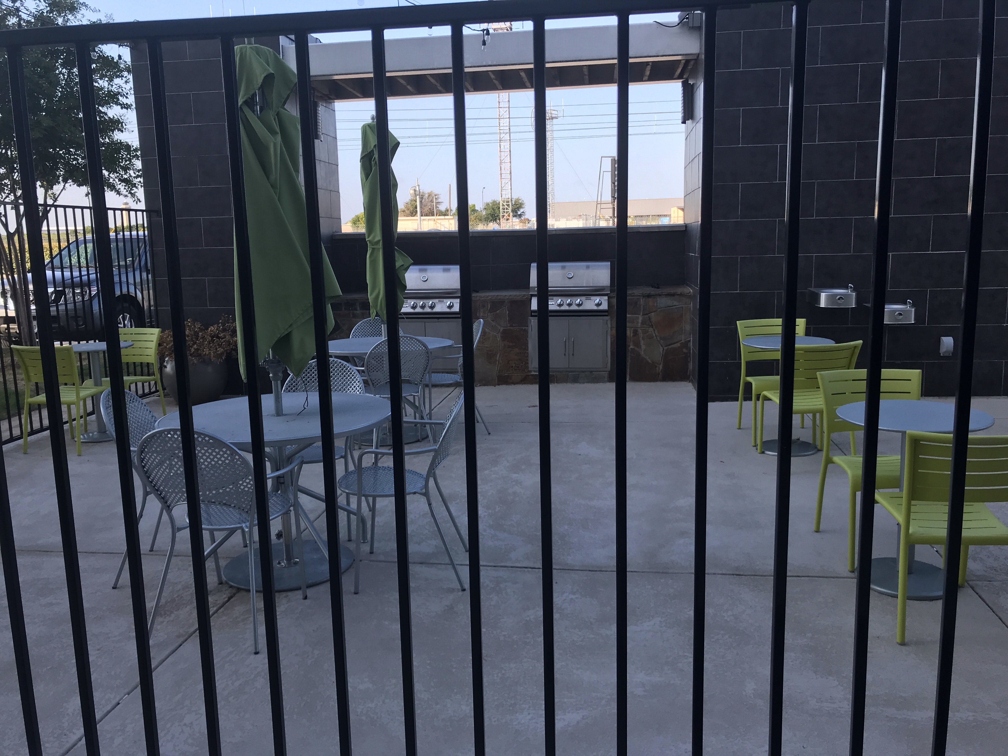 Home2 Suites by Hilton Irving/DFW Airport North-泳池